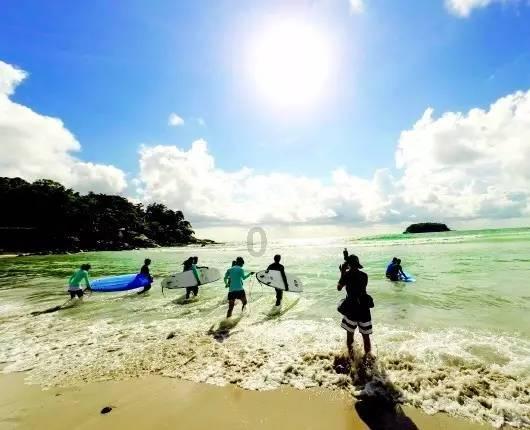 红红火火！氛围感拉满！厦门街头年味渐浓